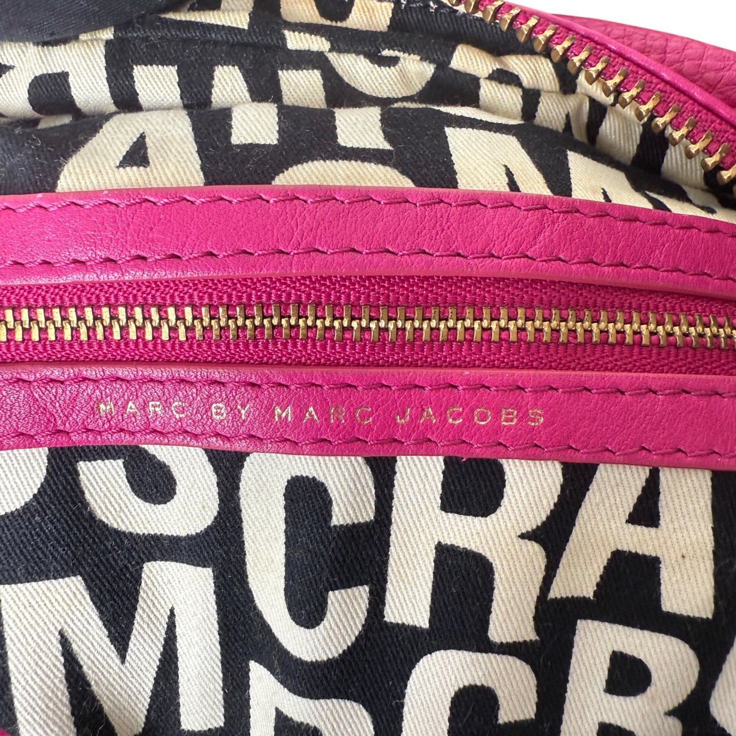 MARC BY MARC JACOBS 2-WAY EVERYDAY BAG