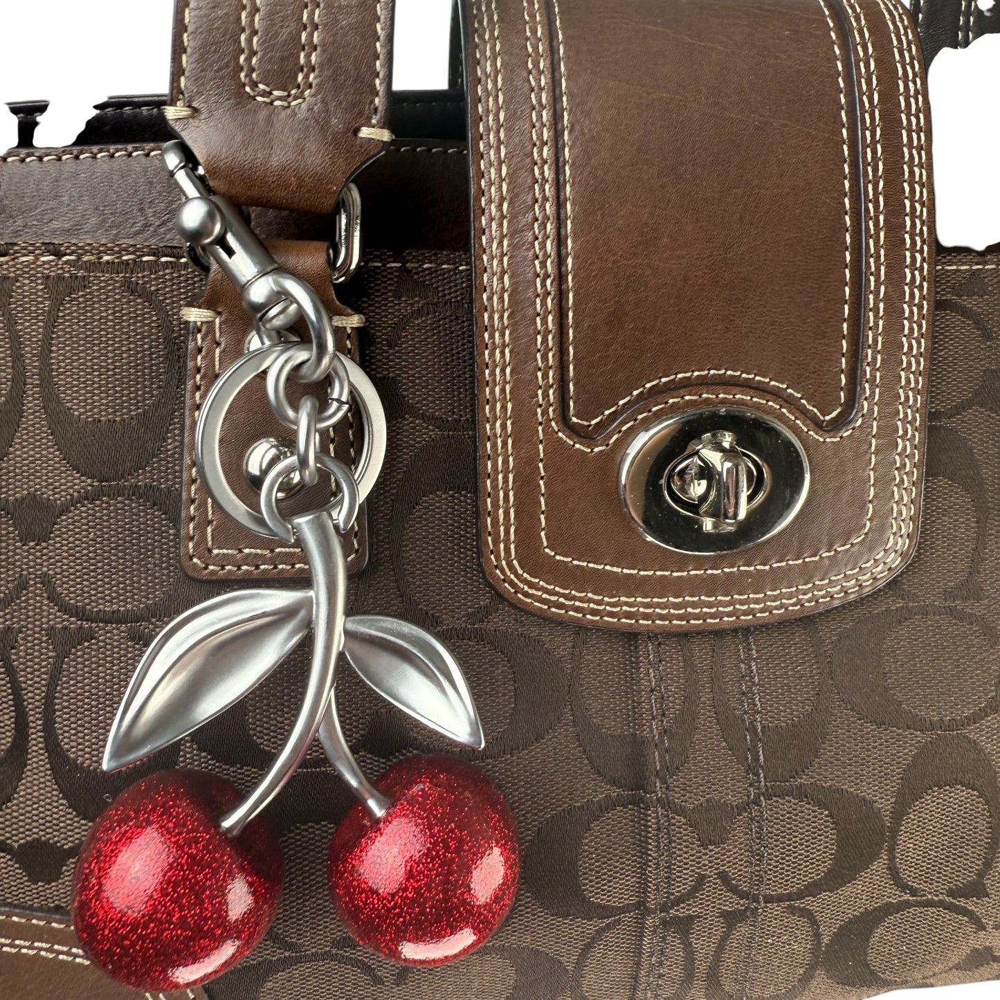COACH SIGNATURE CANVAS TURNLOCK SHOULDER BAG BROWN