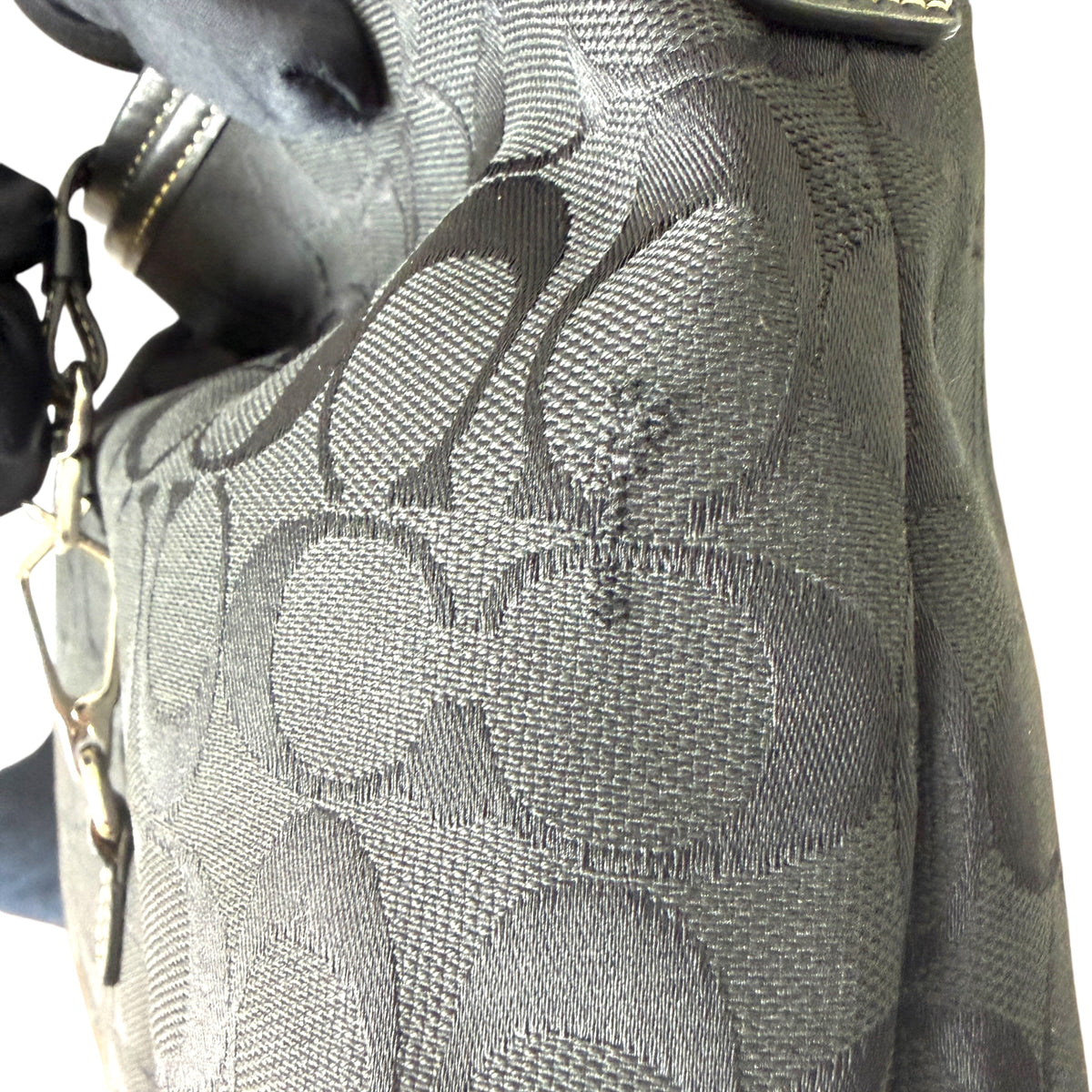 COACH HAMPTON CLIP SHOULDER BAG