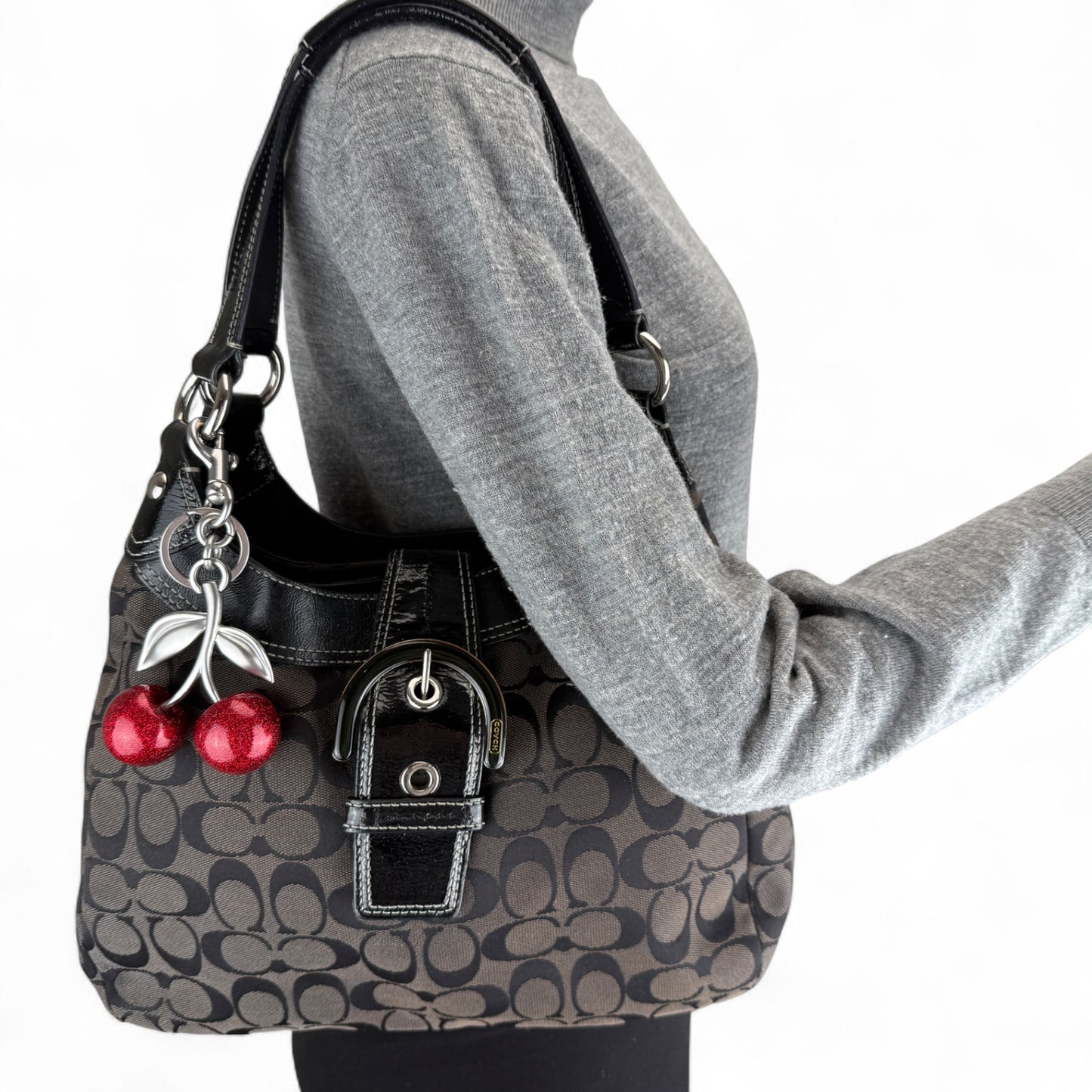 COACH SIGNATURE SOHO LYNN HOBO BAG MEDIUM