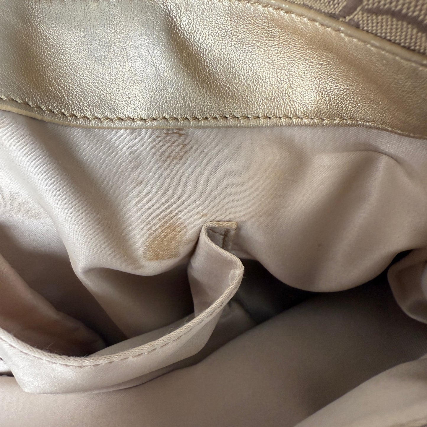 COACH SOHO PLEATED SIGNATURE TOTE