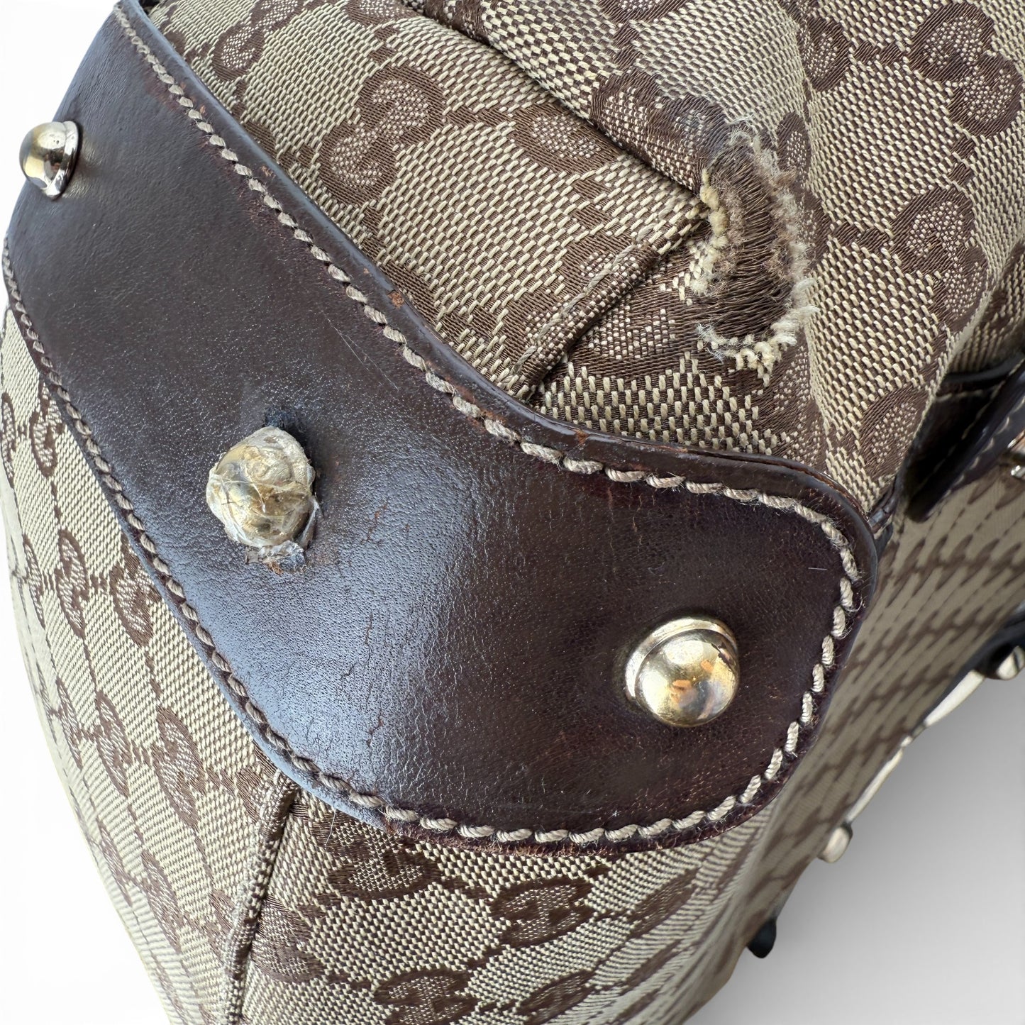 GUCCI GG PELHAM SHOULDER BAG