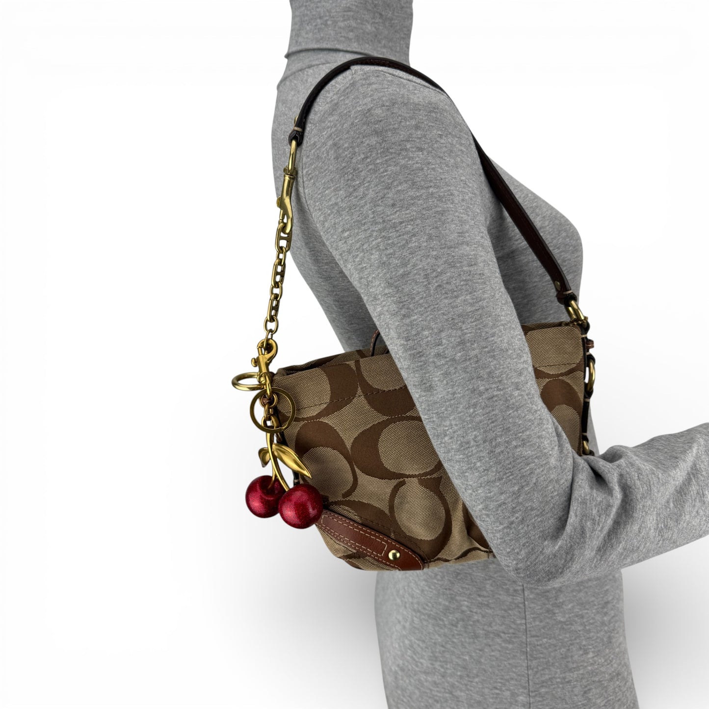 COACH SIGNATURE CARLY SHOULDER BAG (SMALL)