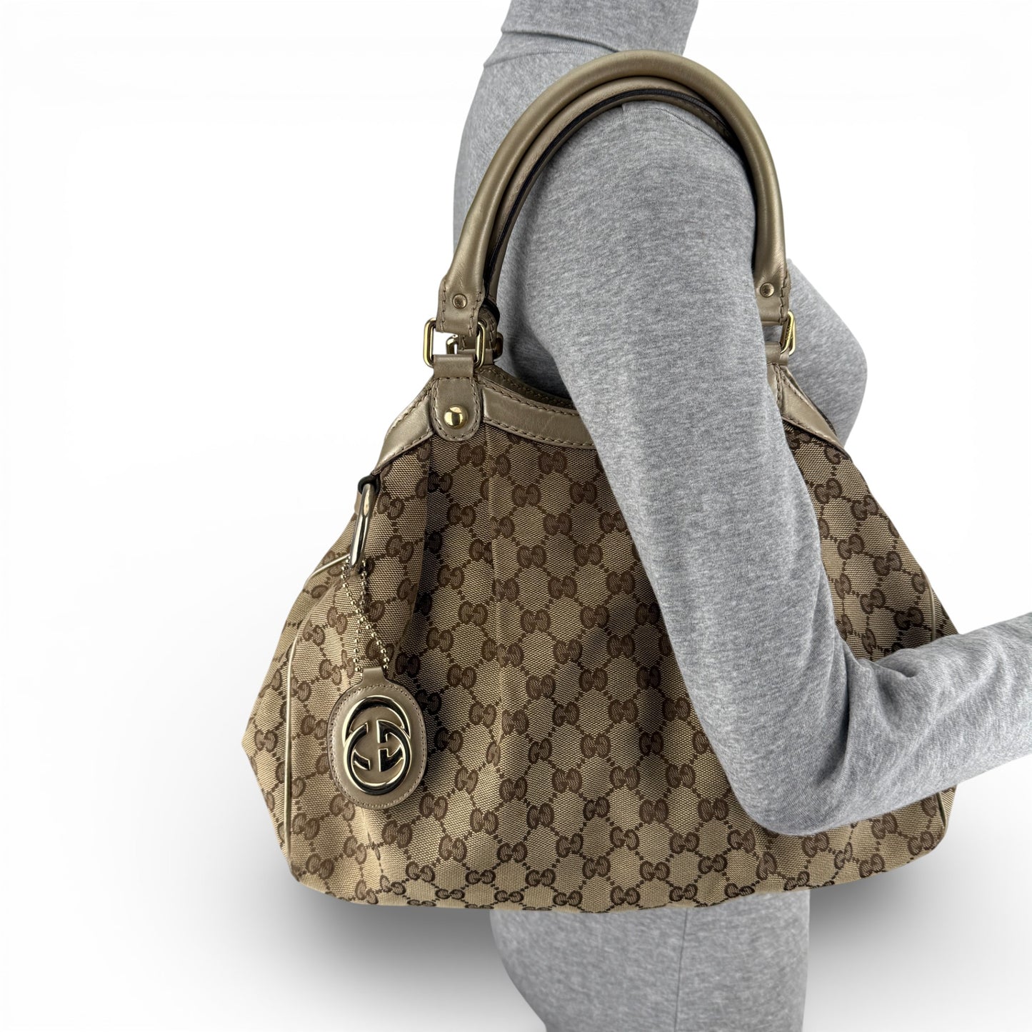 GUCCI GG MEDIUM SUKEY TOTE BAG SILVER