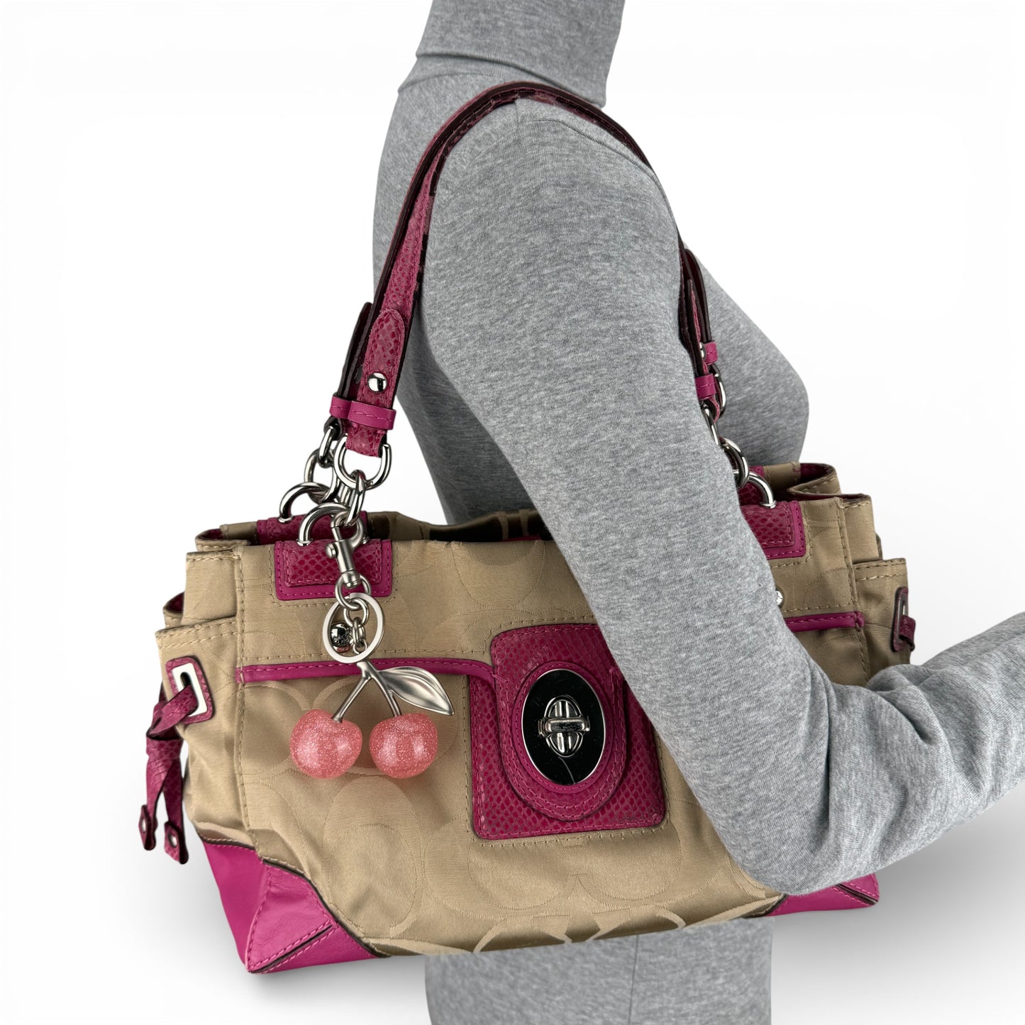 COACH CARRYALL PEYTON SATCHEL BAG