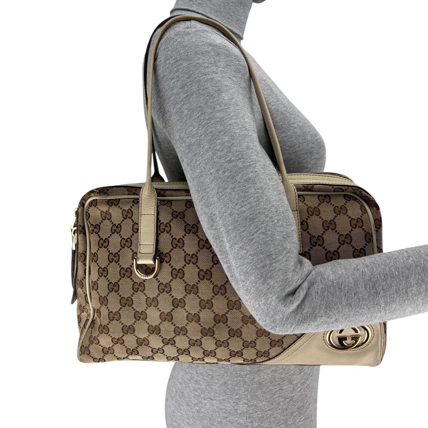 GUCCI GG CANVAS CHARMY 