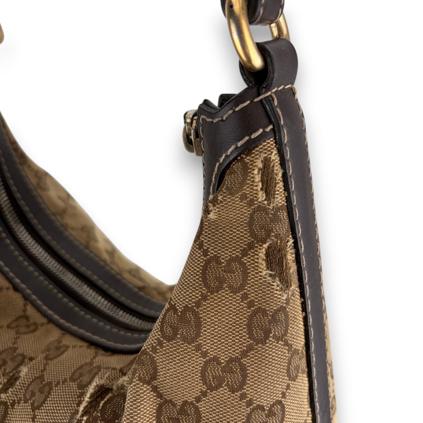 GUCCI GG CANVAS MEDIUM LOVELY HEART SHOULDER BAG