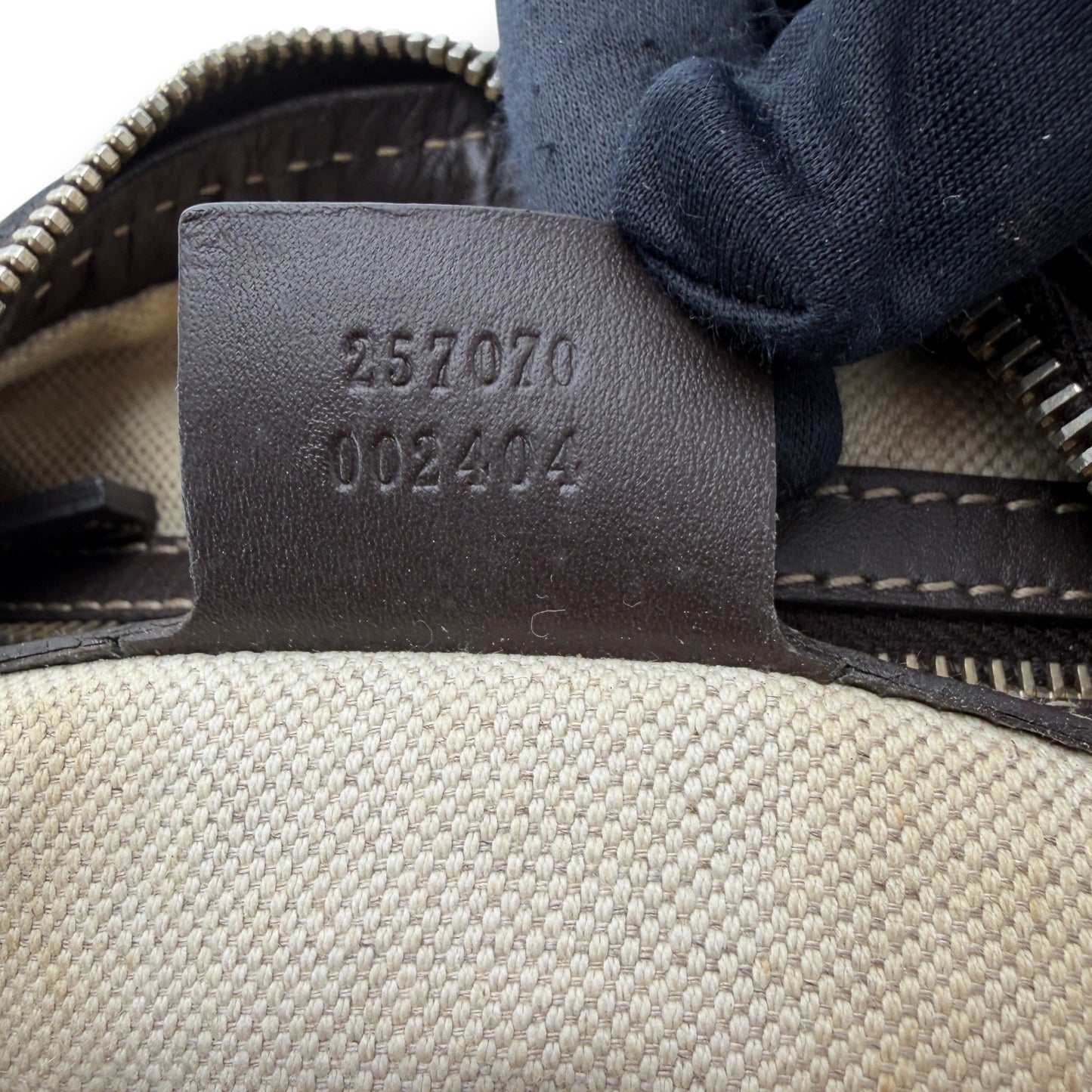 GUCCI GG CANVAS MEDIUM LOVELY HEART SHOULDER BAG