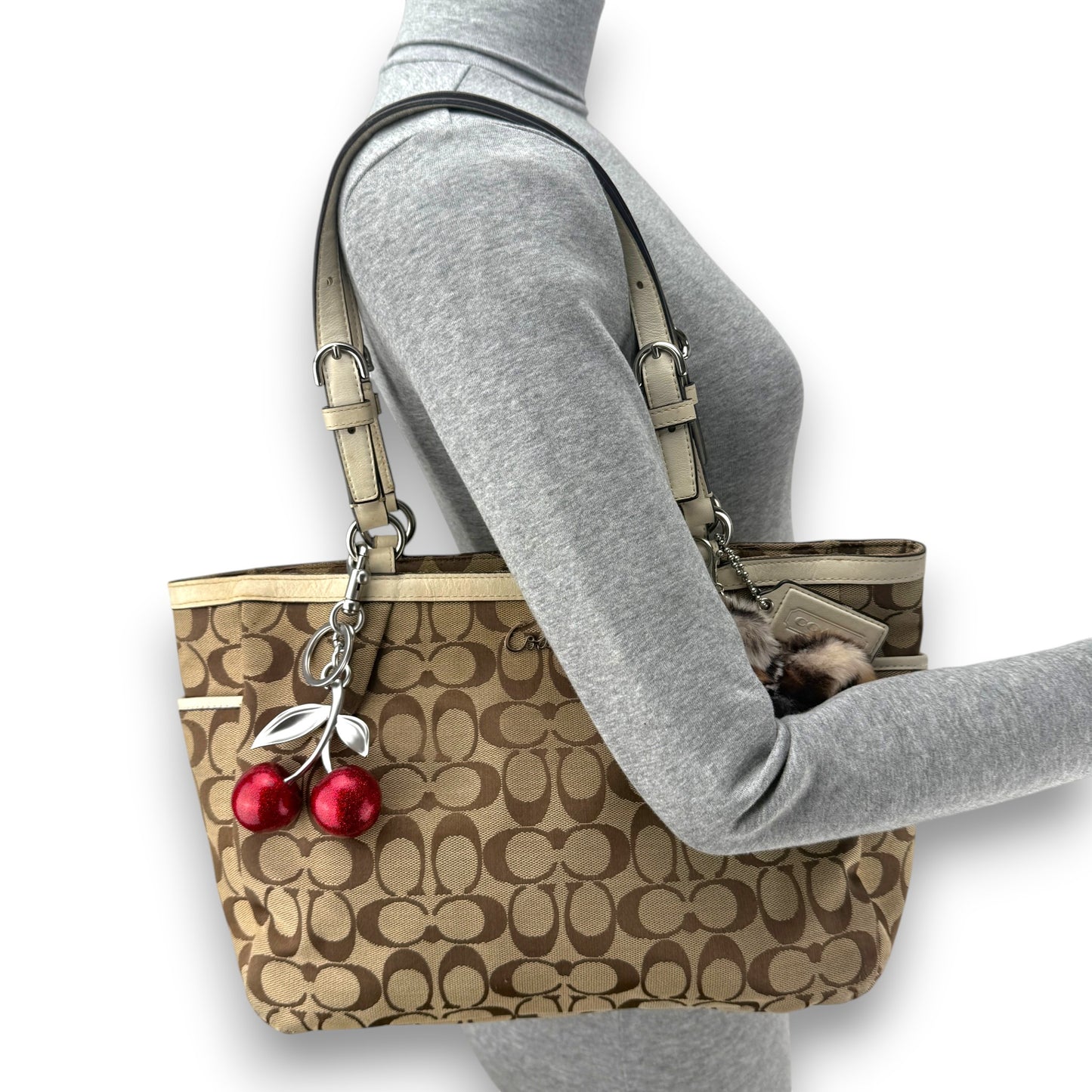 COACH SOHO PLEATED SIGNATURE TOTE 