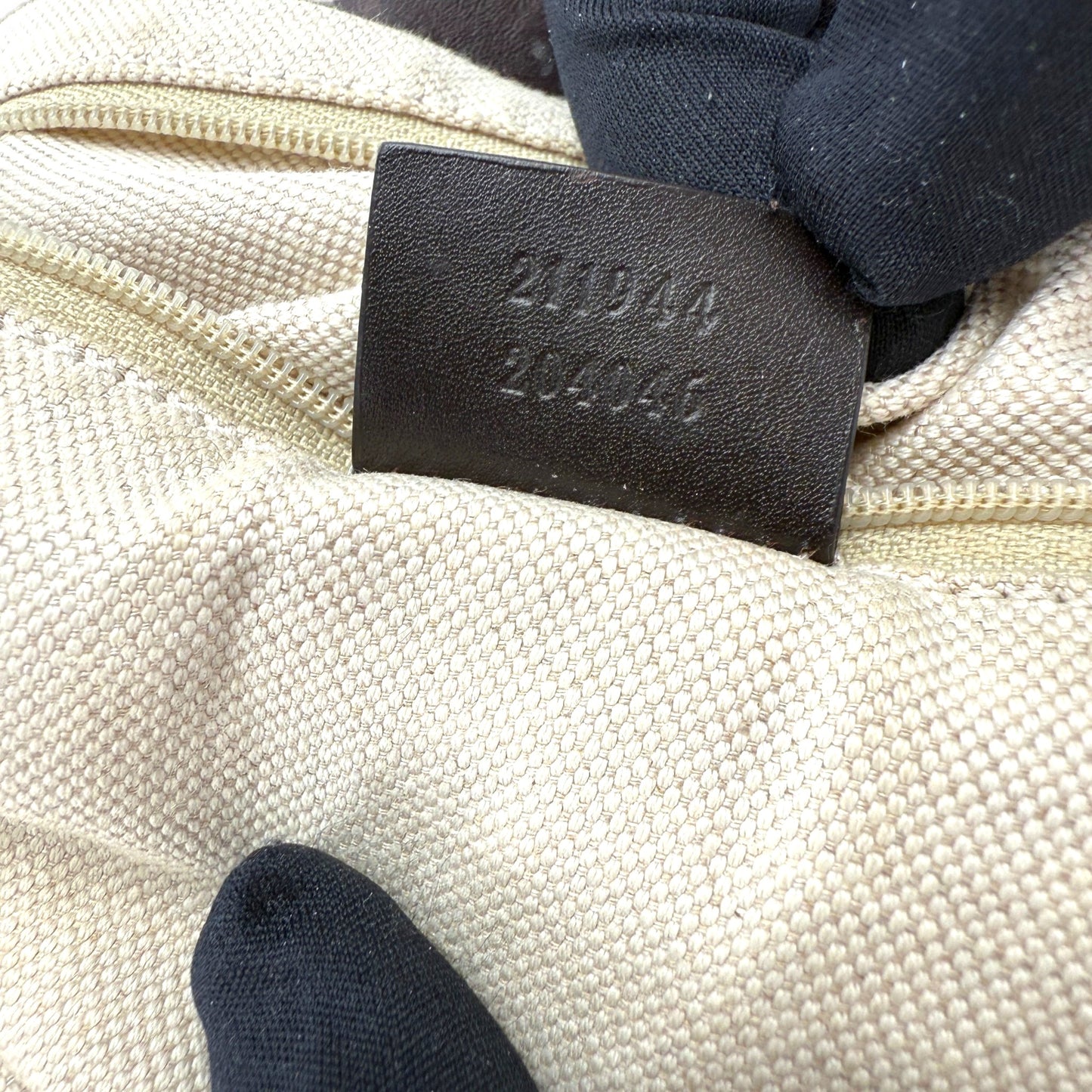GUCCI GG MEDIUM SUKEY TOTE BAG