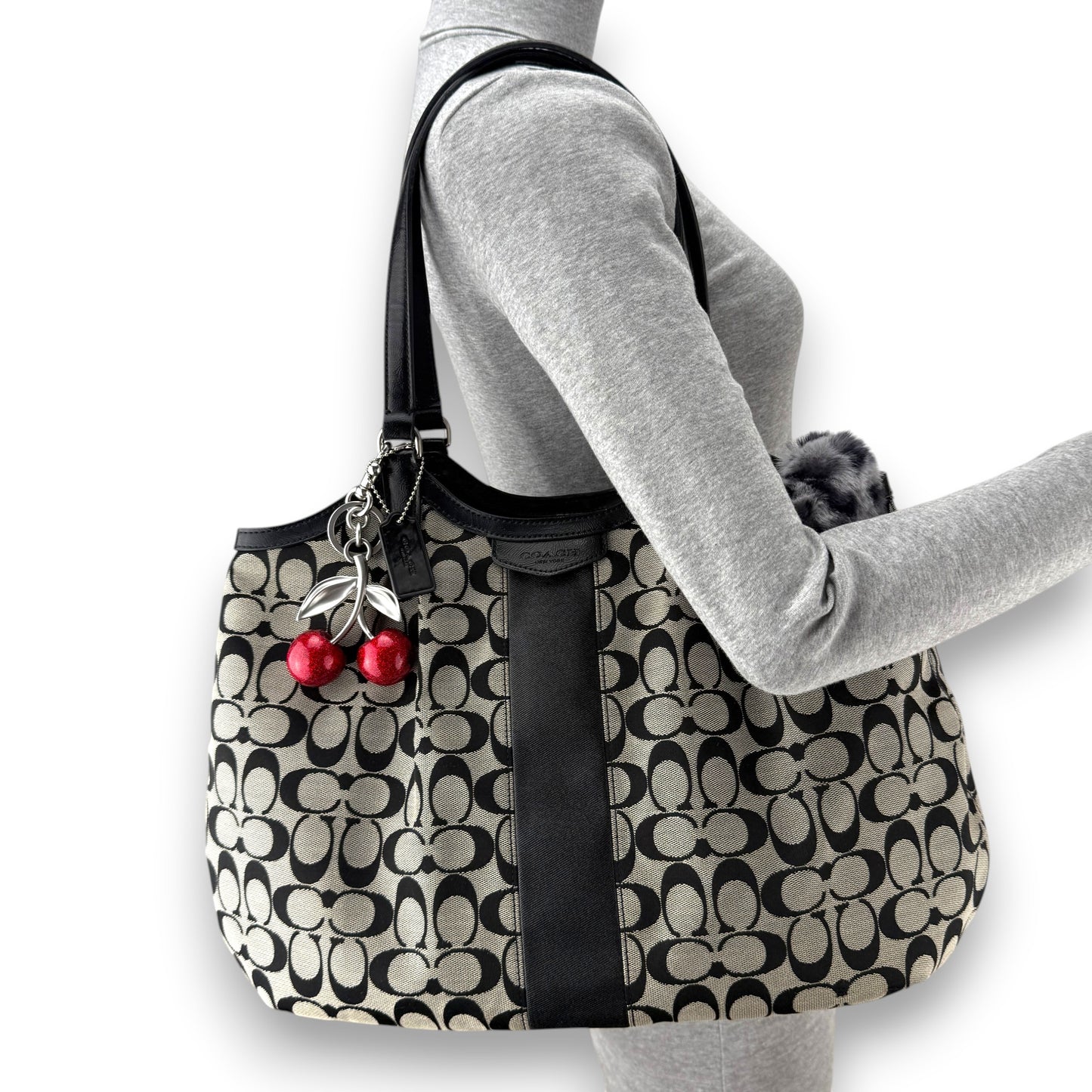 COACH SOHO PLEATED SIGNATURE TOTE 