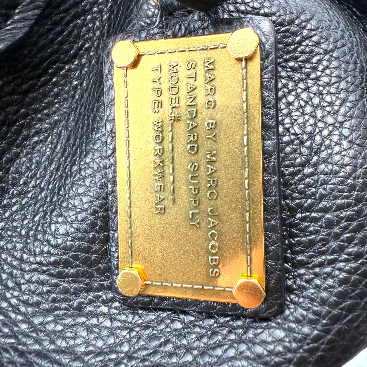 MARC BY MARC JACOBS 2-WAY EVERYDAY BAG 