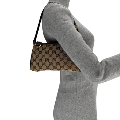 GUCCI GG CANVAS CHARMY 