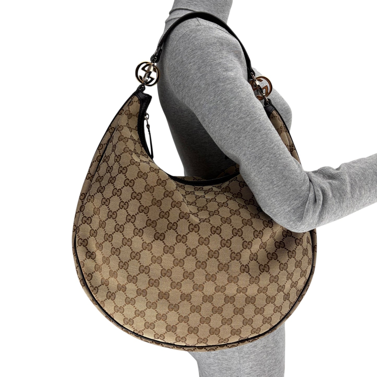 GUCCI GG CANVAS CHARMY 