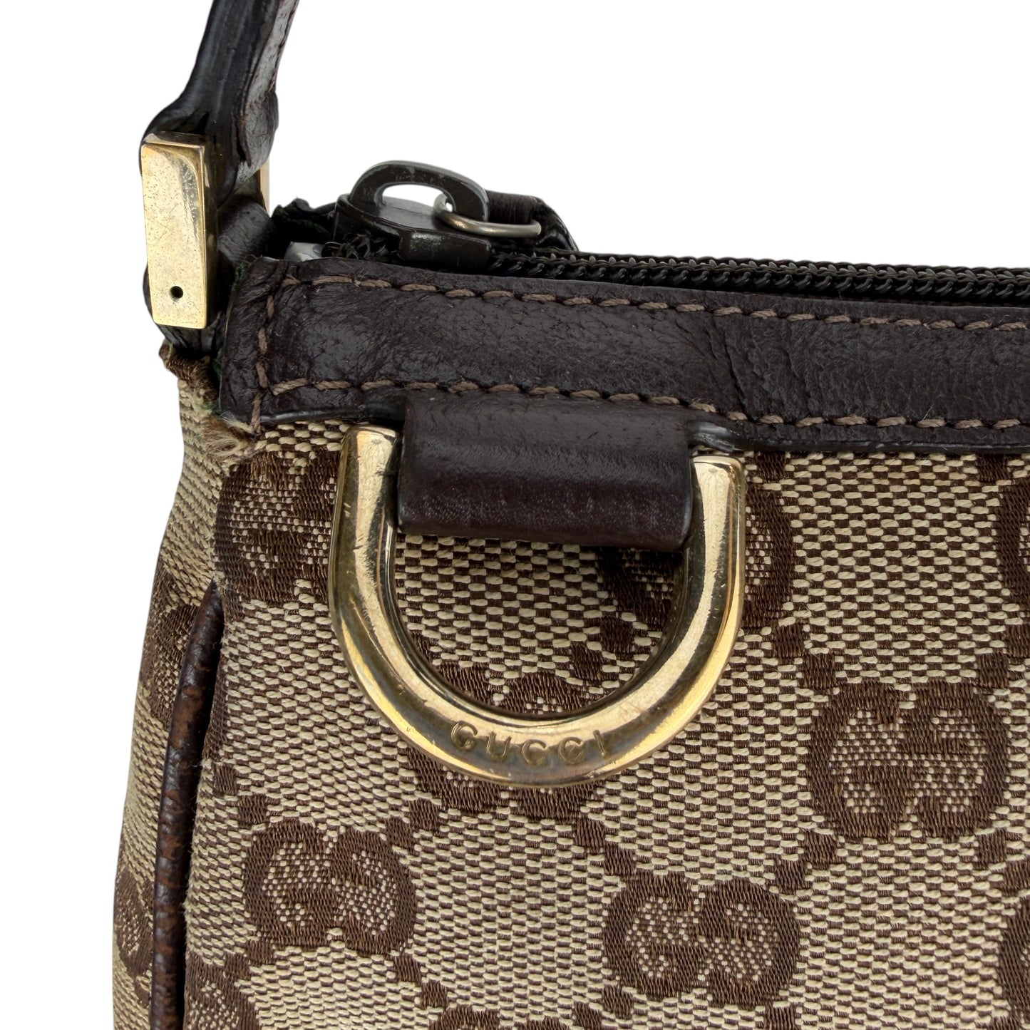 GUCCI GG CANVAS CHARMY 