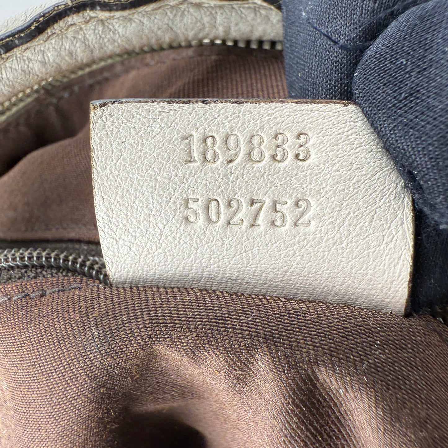 GUCCI D-RING ABBEY HOBO BAG