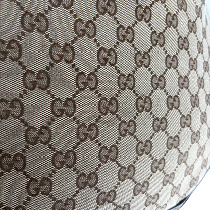 GUCCI GG CANVAS CHARMY 