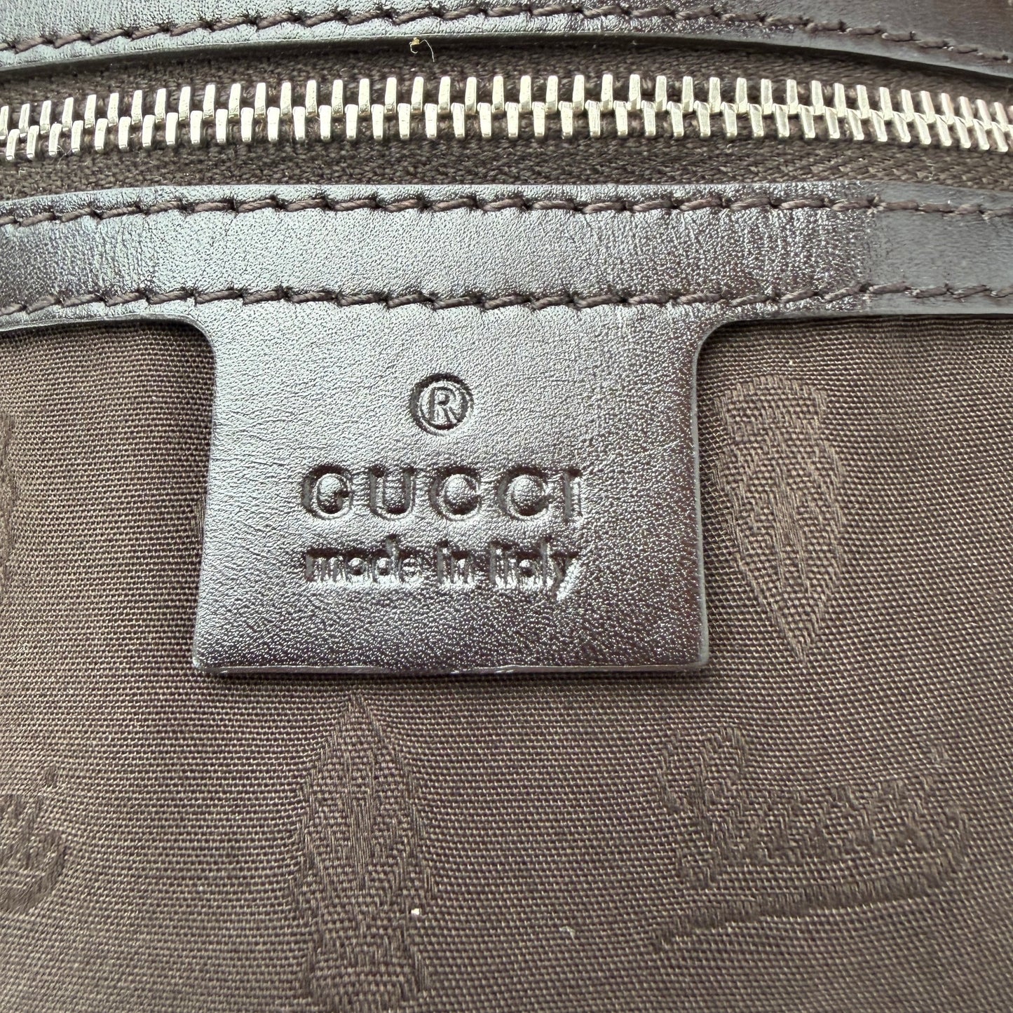 GUCCI GG CANVAS CHARMY 
