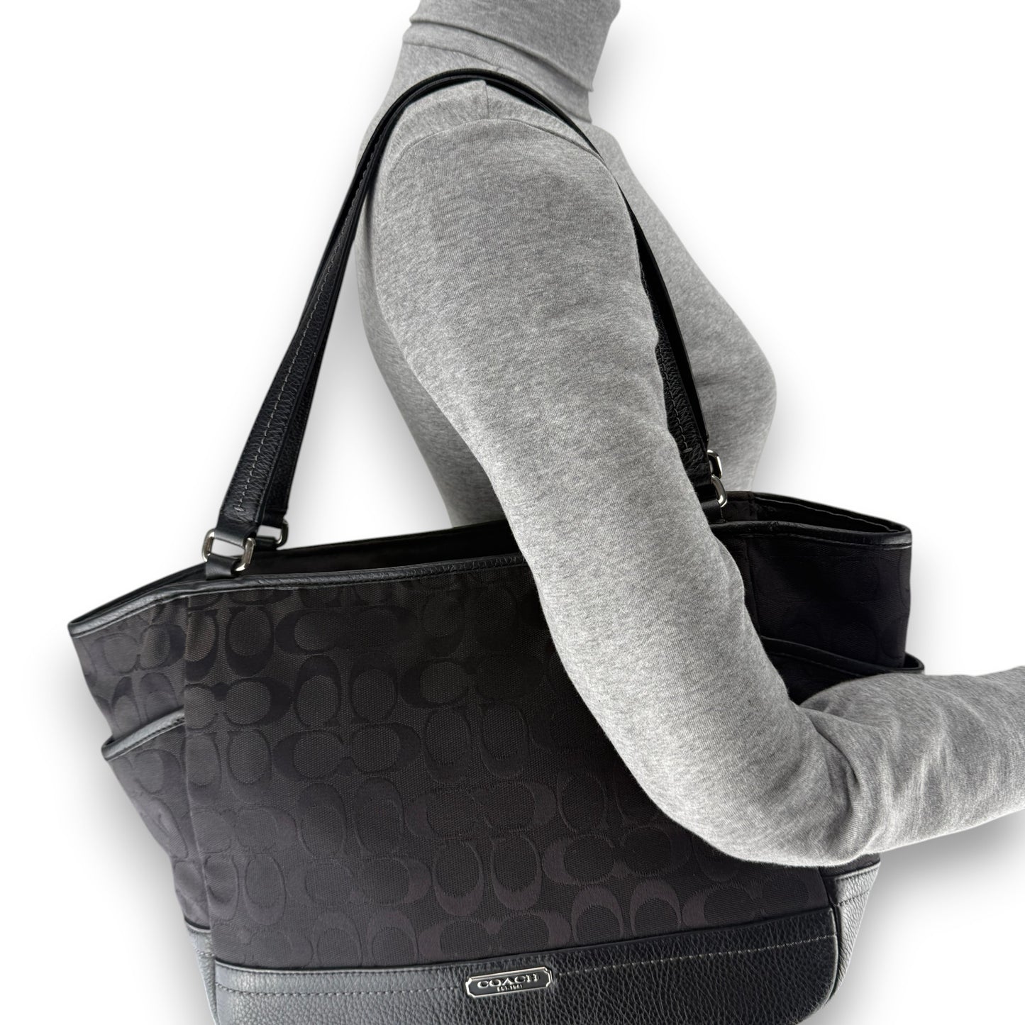 COACH SIGNATURE BLACK SHOPPER BAG