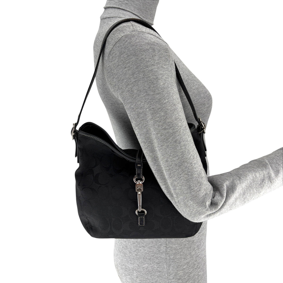 COACH HAMPTON CLIP SHOULDER BAG