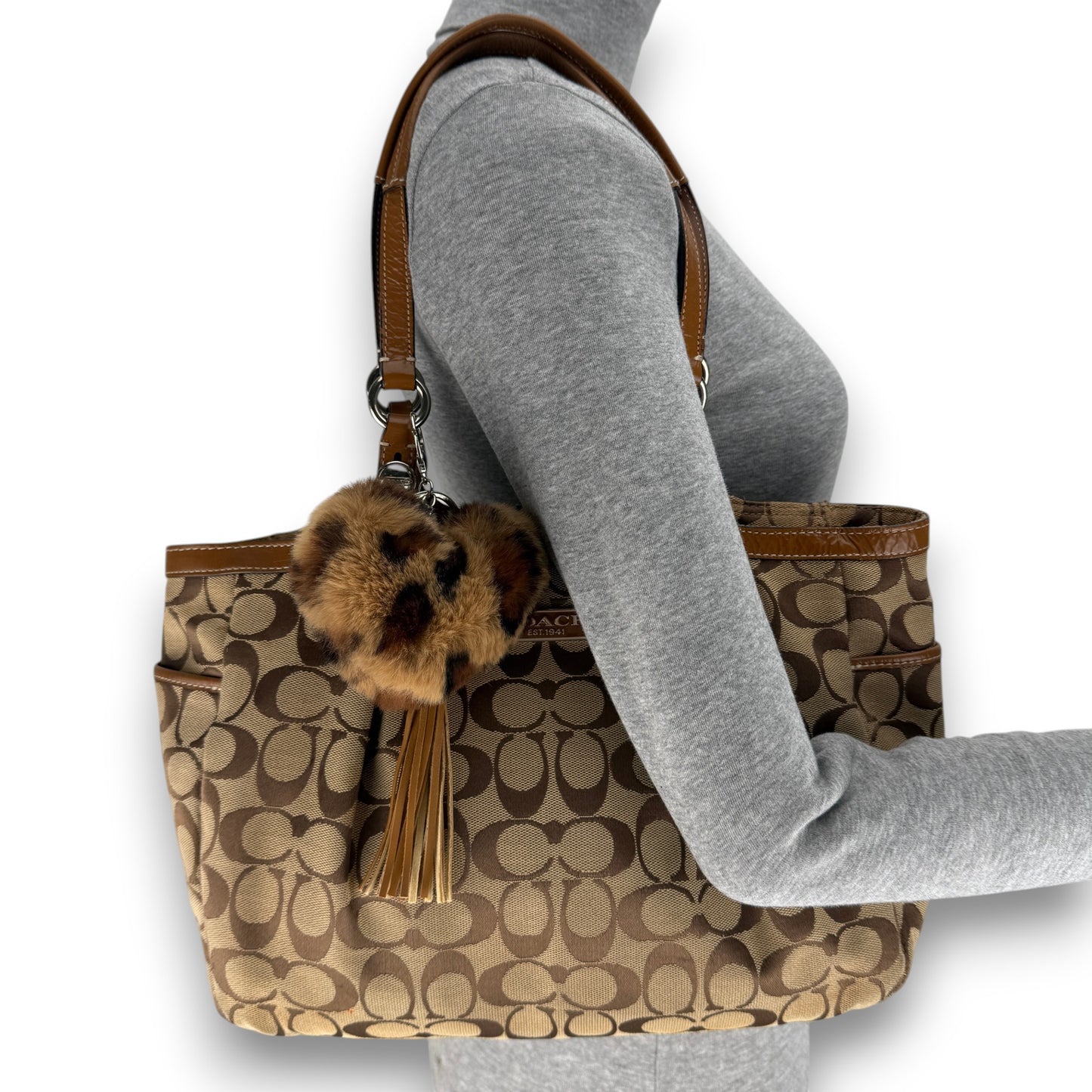 COACH SIGNATURE GALLERY TOTE BAG