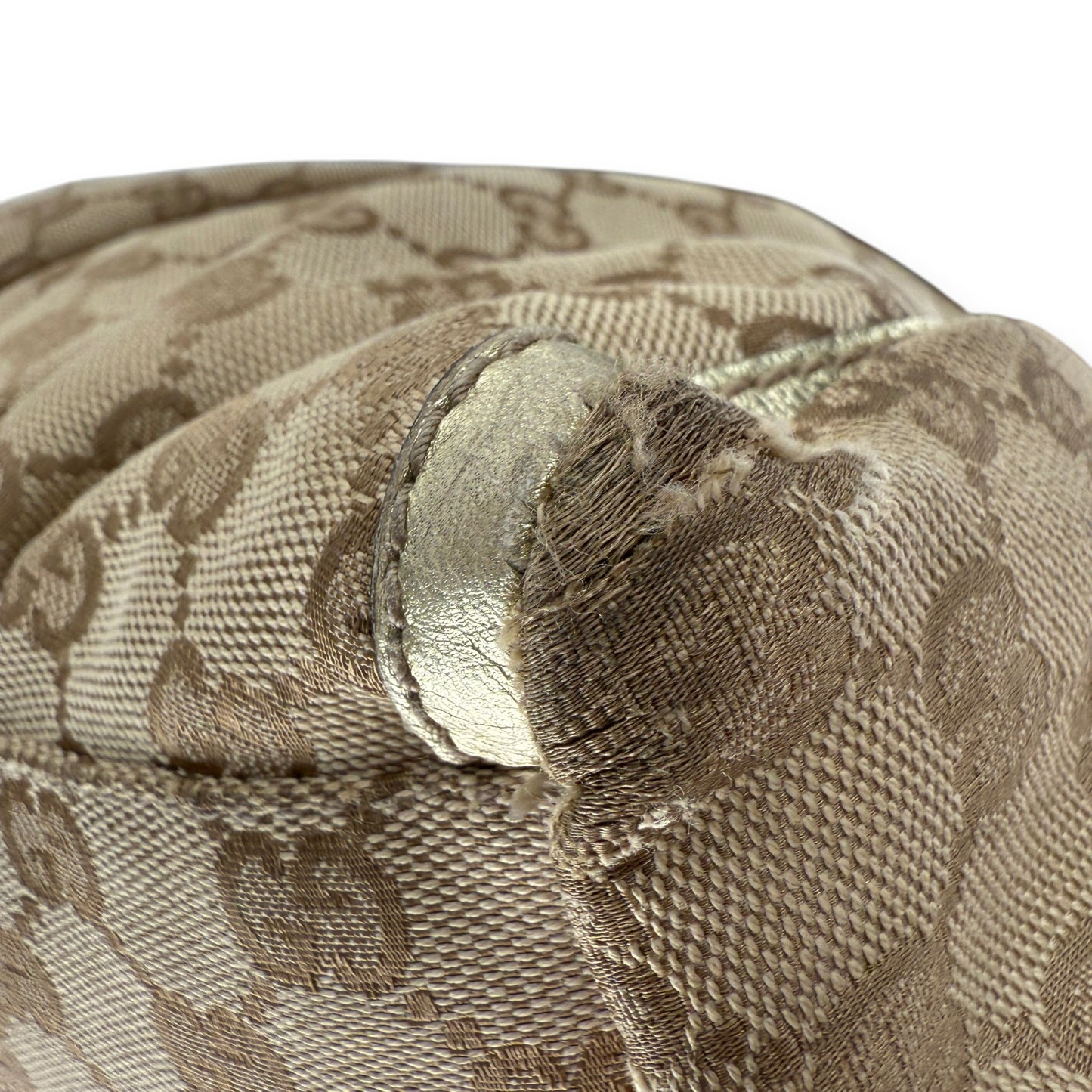GUCCI GG CANVAS CHARMY 
