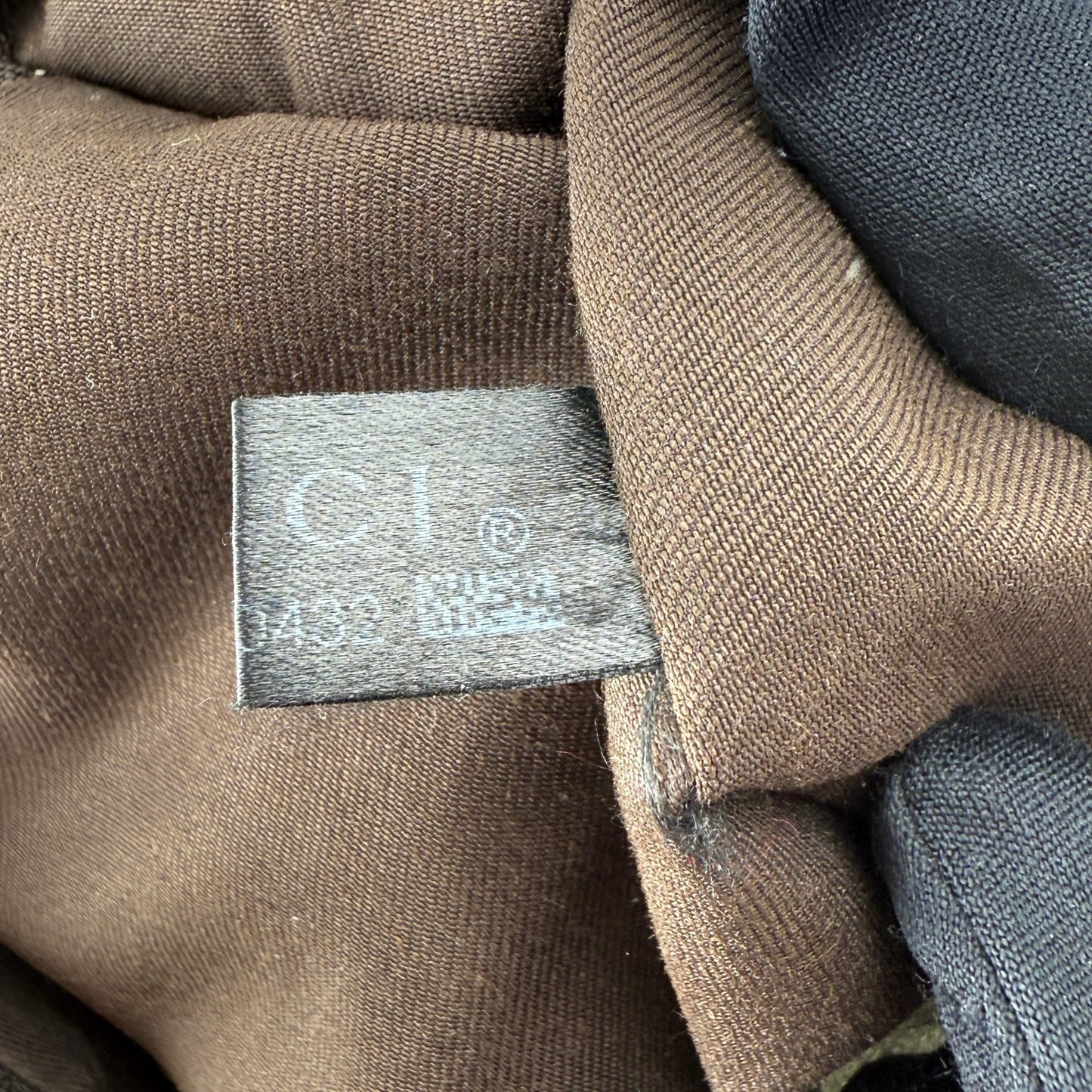 GUCCI GG CANVAS CHARMY 