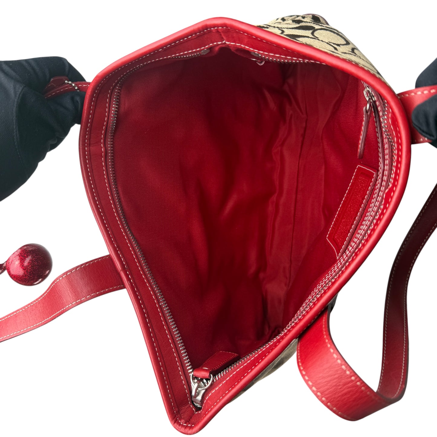 COACH SIGNATURE HAND BAG
