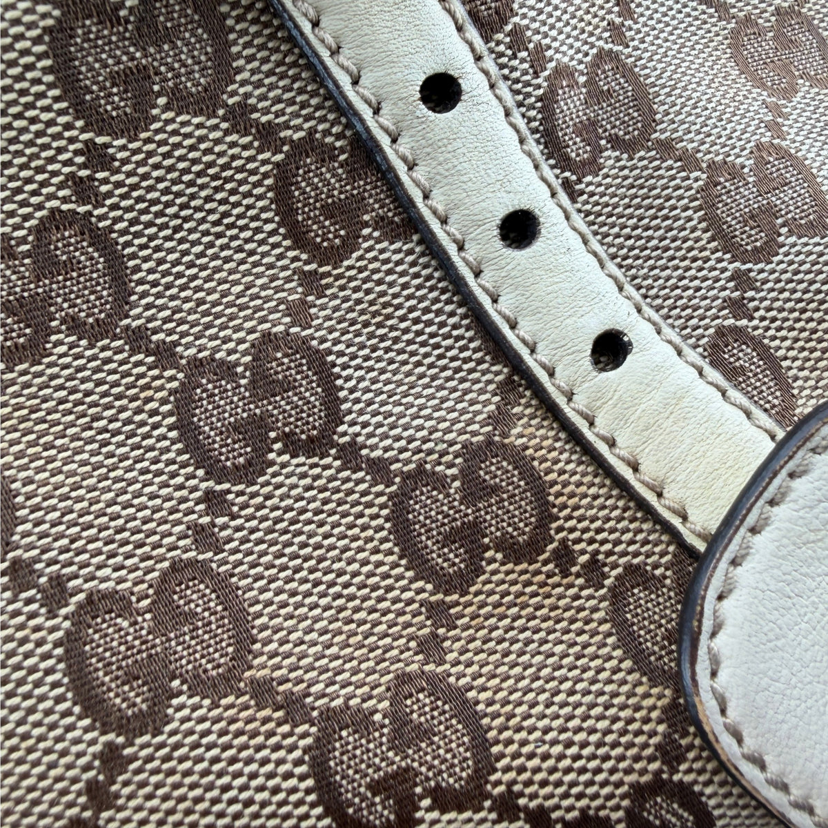 GUCCI GG PELHAM BRAIDED SHOULDER BAG