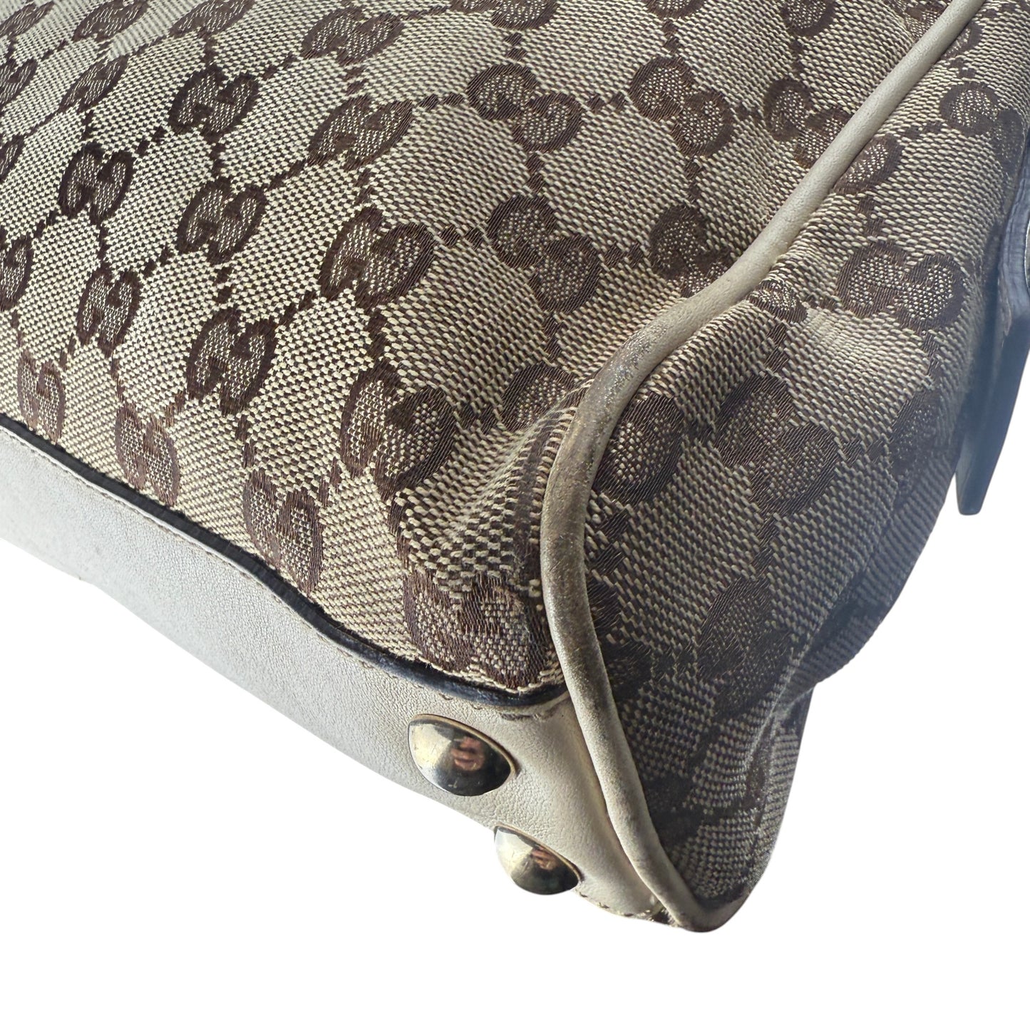 GUCCI GG CANVAS CHARMY 