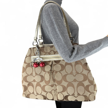 COACH ABBY SIGNATURE XL TOTE