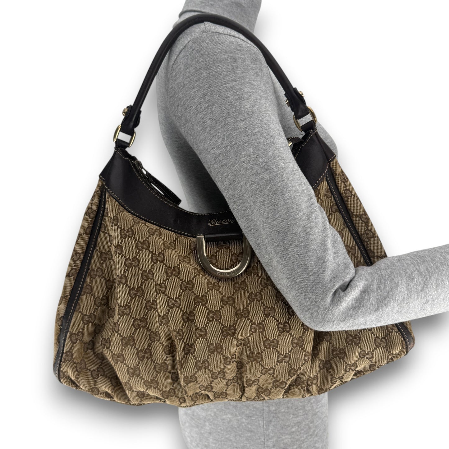 GUCCI GG CANVAS CHARMY 