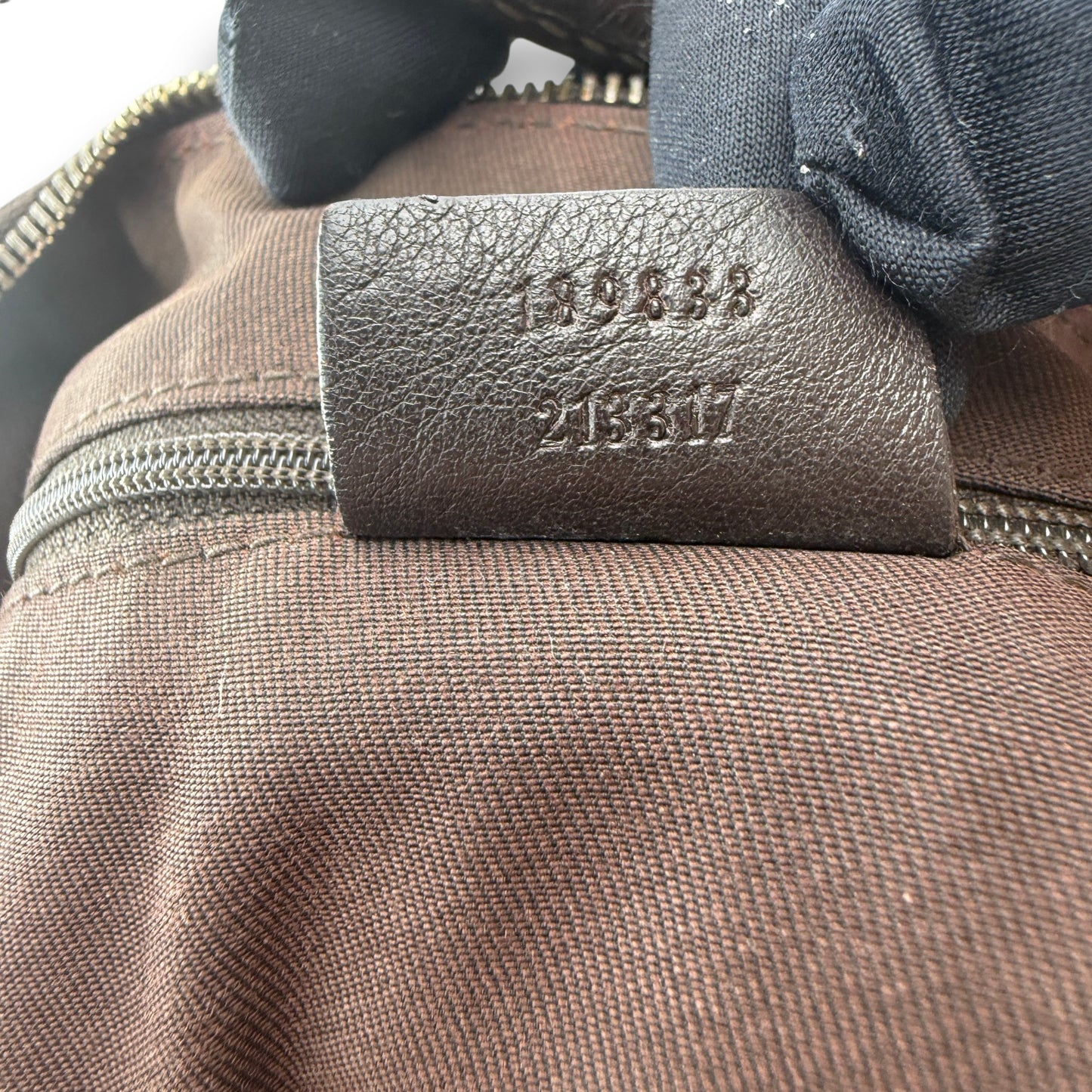 GUCCI GG CANVAS CHARMY 