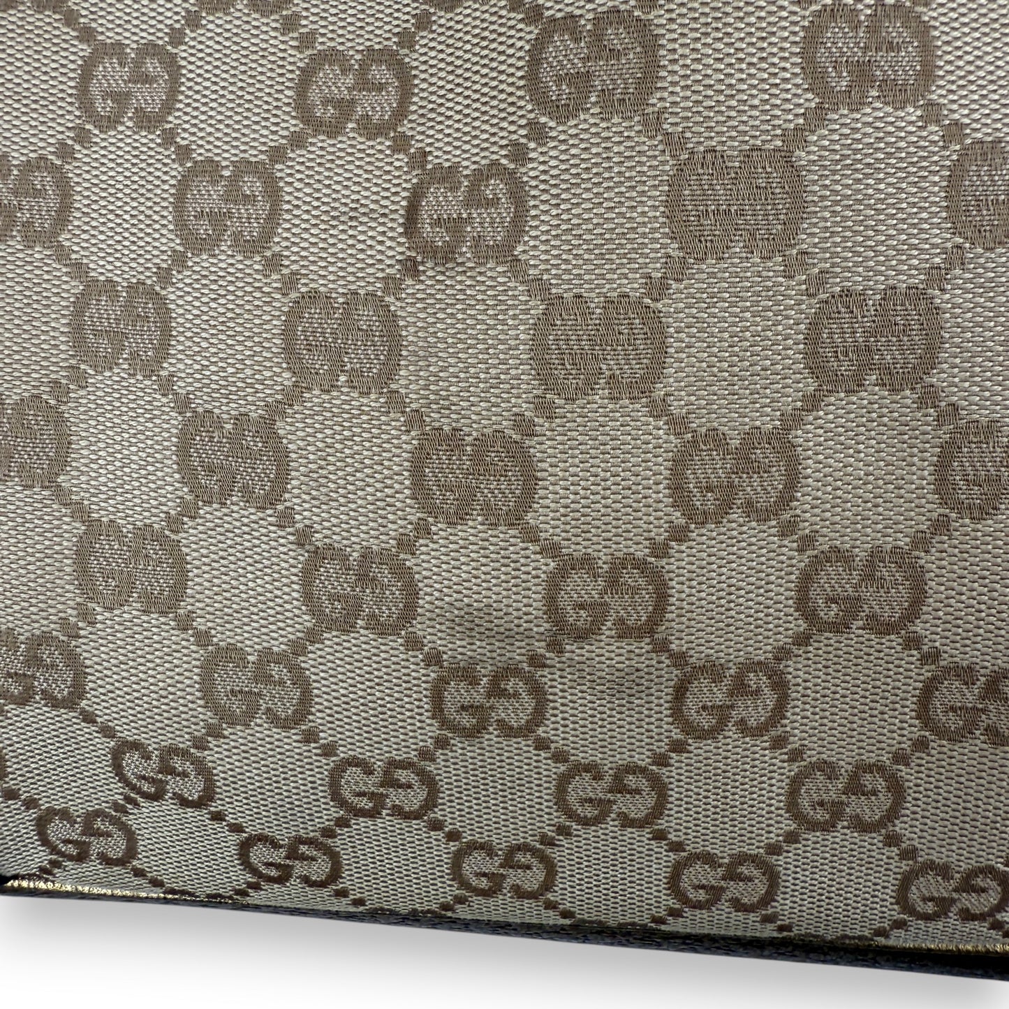 GUCCI GG CANVAS CHARMY 