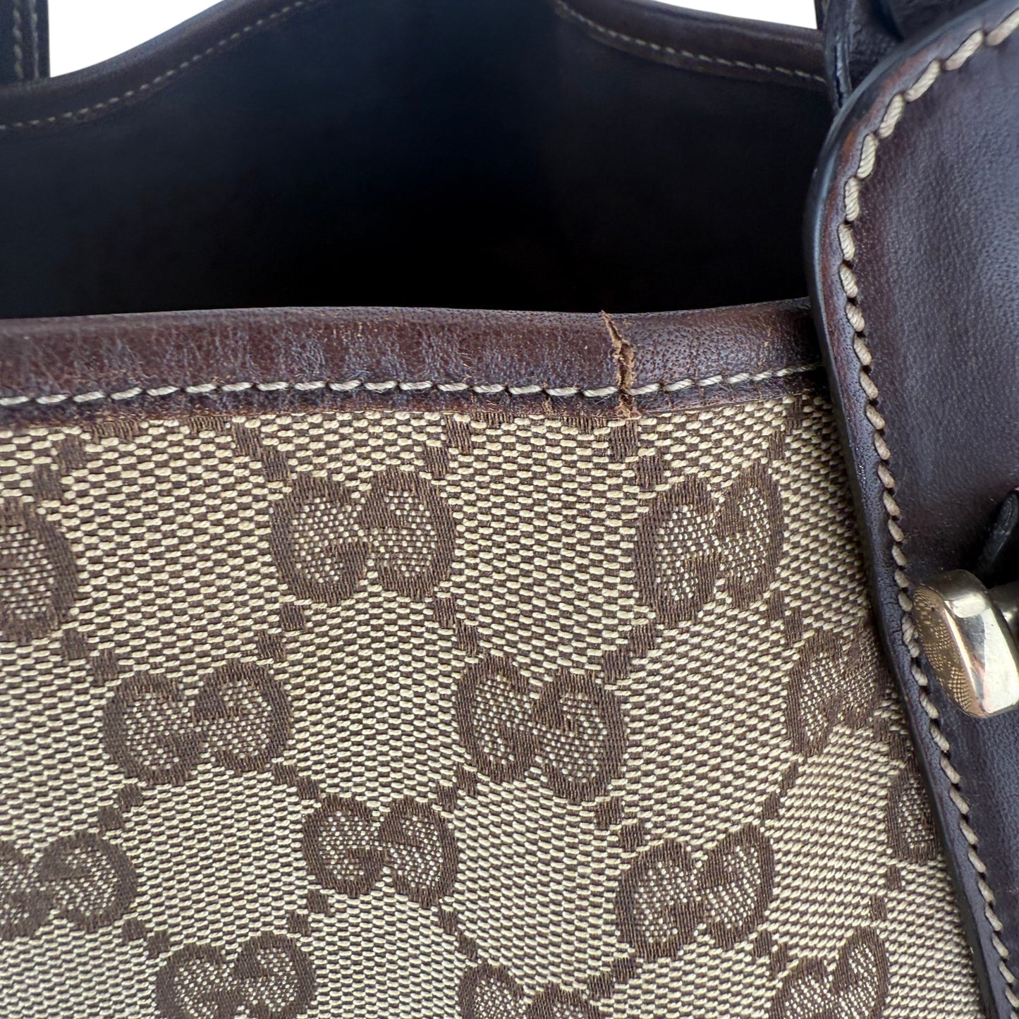 GUCCI GG PELHAM BRAIDED SHOULDER BAG