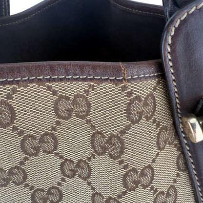 GUCCI GG PELHAM BRAIDED SHOULDER BAG