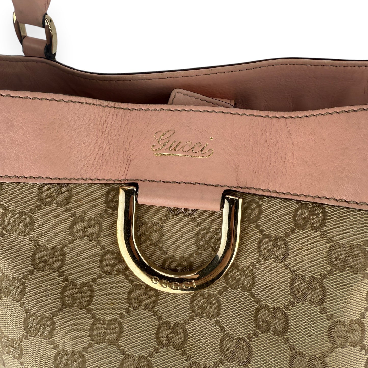 GUCCI GG CANVAS CHARMY 