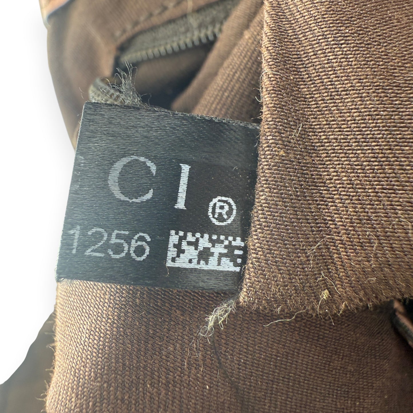 GUCCI GG CANVAS CHARMY 
