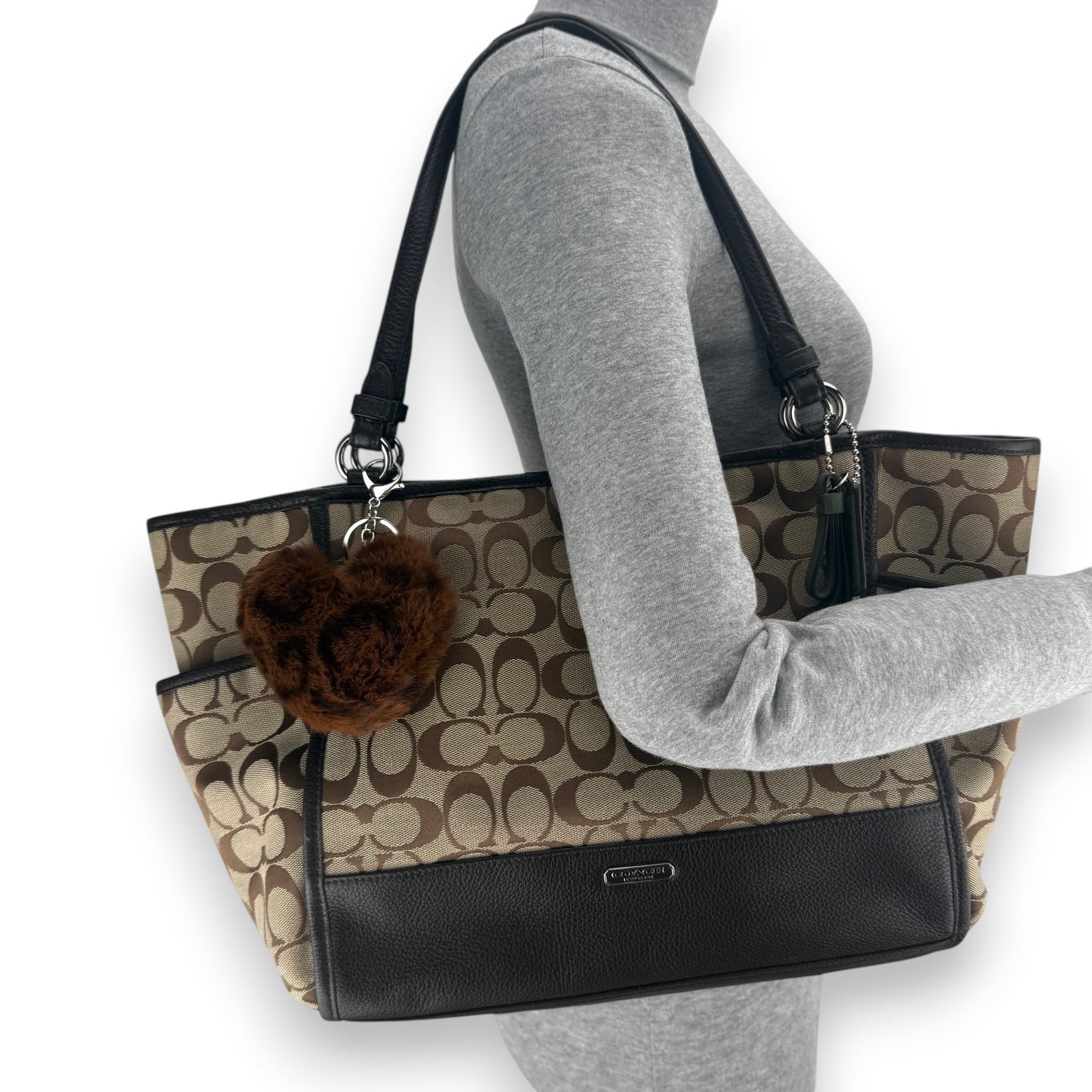 COACH SOHO PLEATED SIGNATURE TOTE 