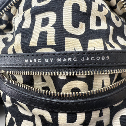 MARC BY MARC JACOBS 2-WAY EVERYDAY BAG 