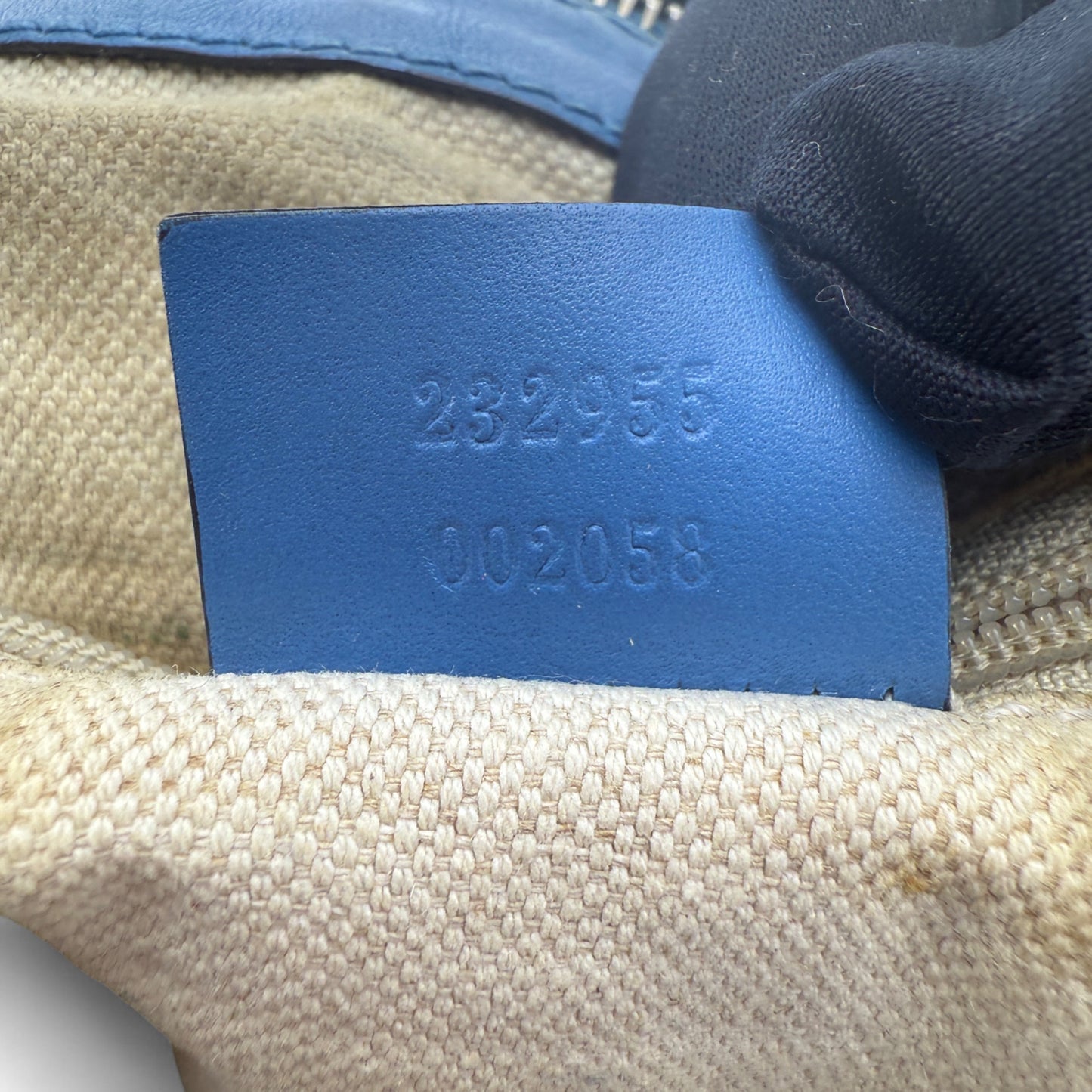 GUCCI GG SUKEY MEDIUM SHOULDER BAG BLUE TRIM