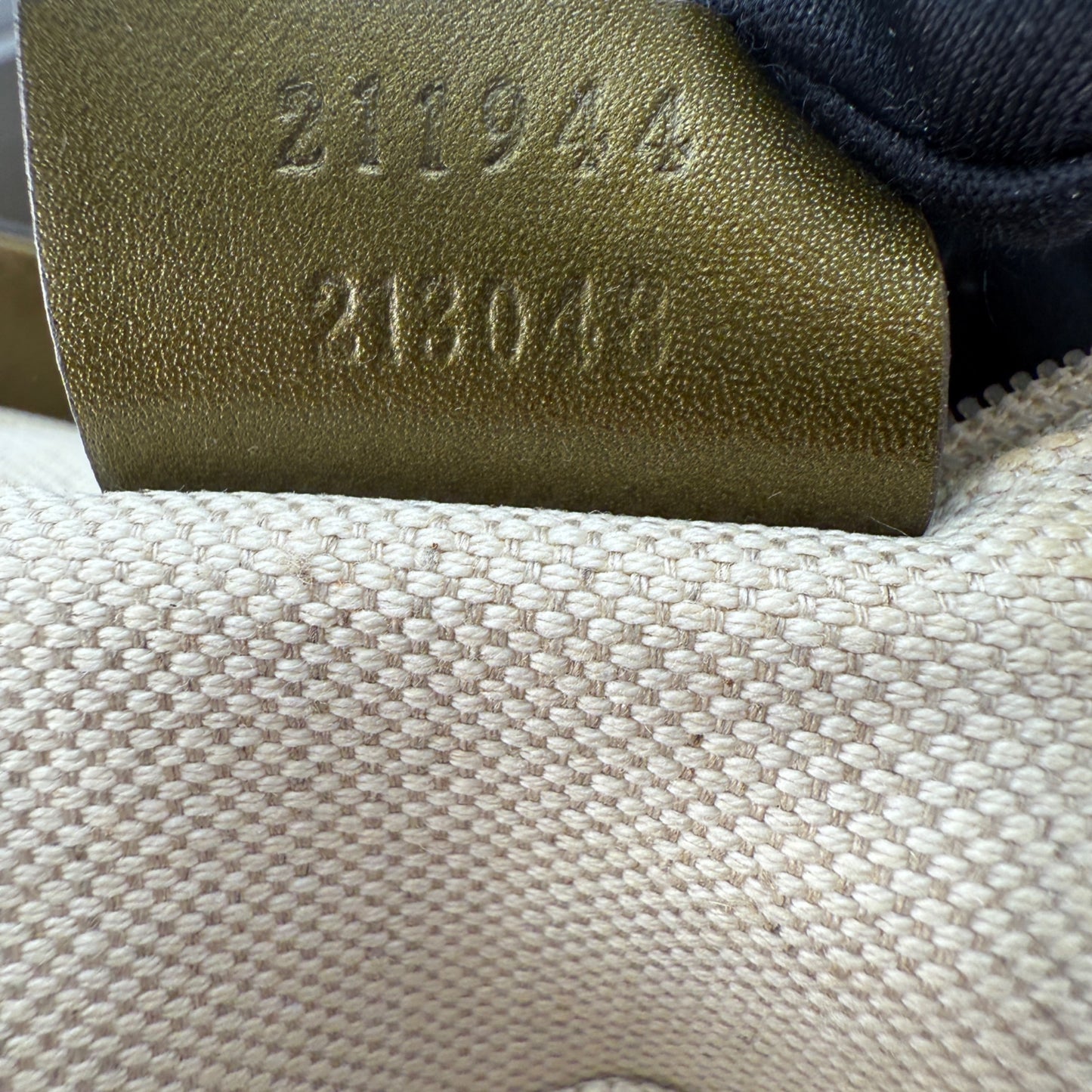 GUCCI GG MEDIUM SUKEY TOTE BAG