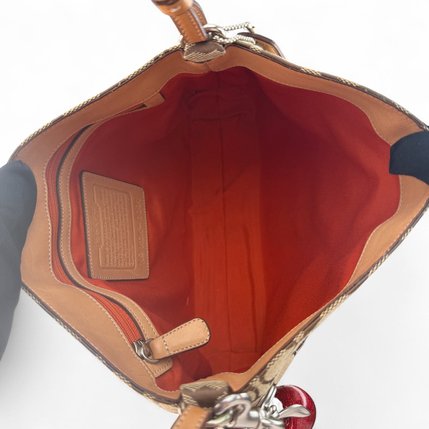 COACH CLIP SIGNATURE SHOULDER BAG