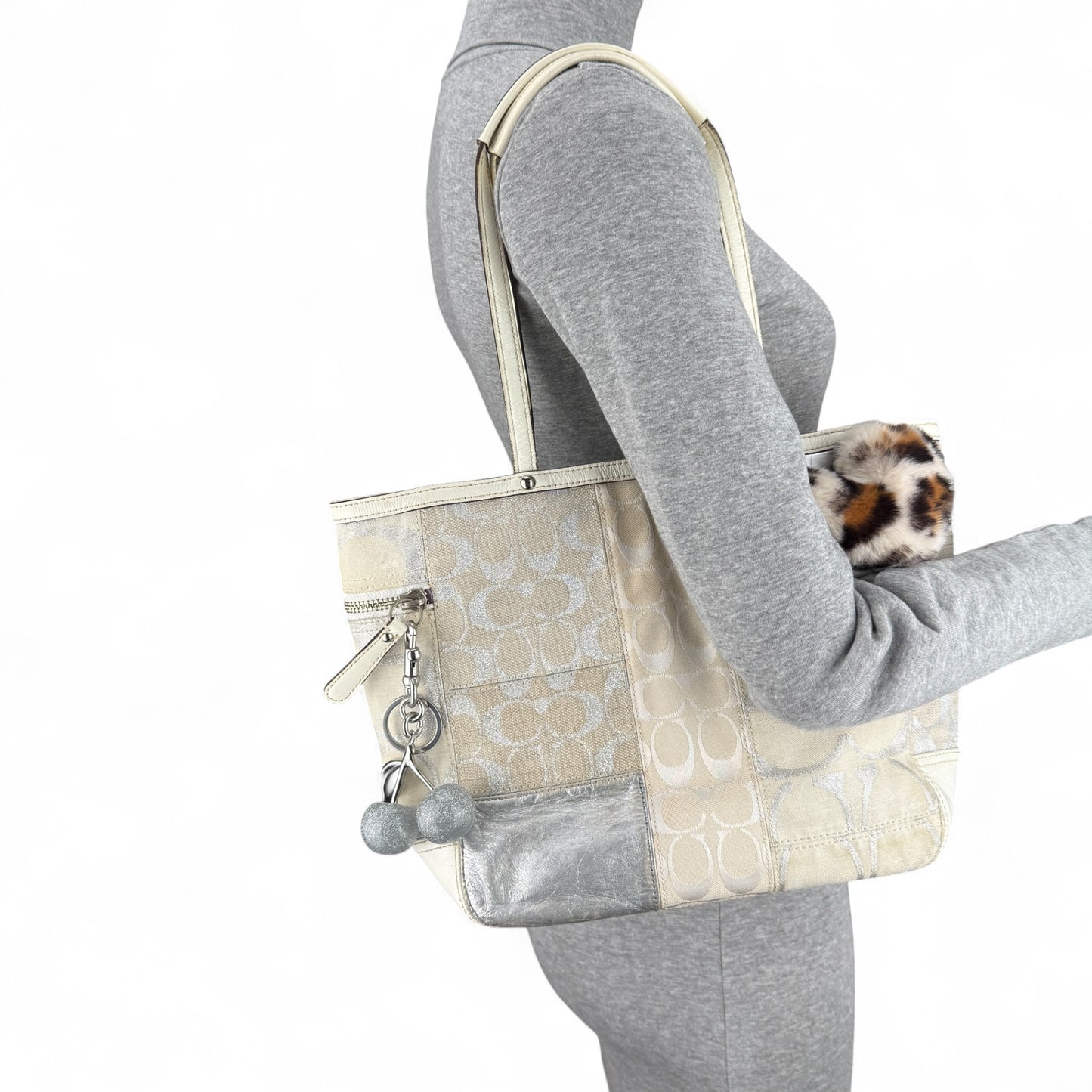 COACH SIGNATURE GALLERY TOTE SHOULDER BAG 