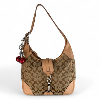 COACH HAMPTONS HOBO SIGNATURE BAG